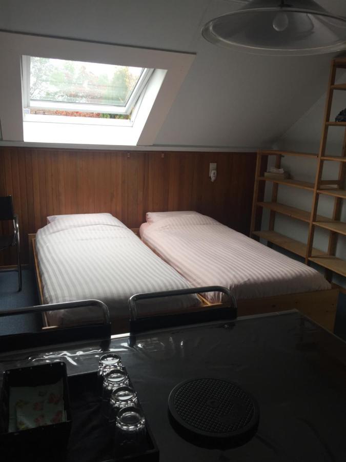 Cozy Room In Residential Alkmaar - Free Parking ภายนอก รูปภาพ
